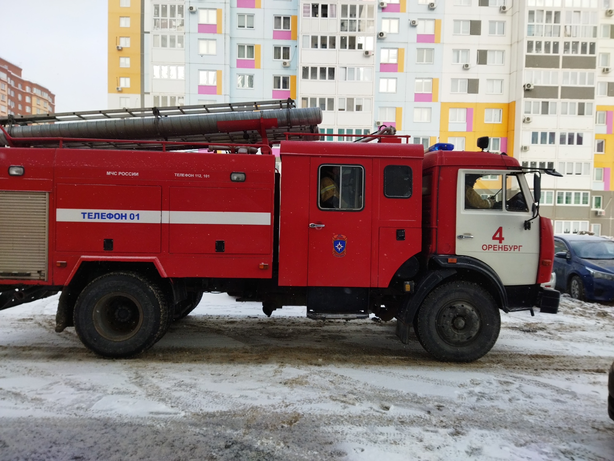 Сотрудники МЧС отработали навыки тушения на 25-м этаже многоэтажного жилого  дома | 22.02.2022 | Новости Оренбурга - БезФормата