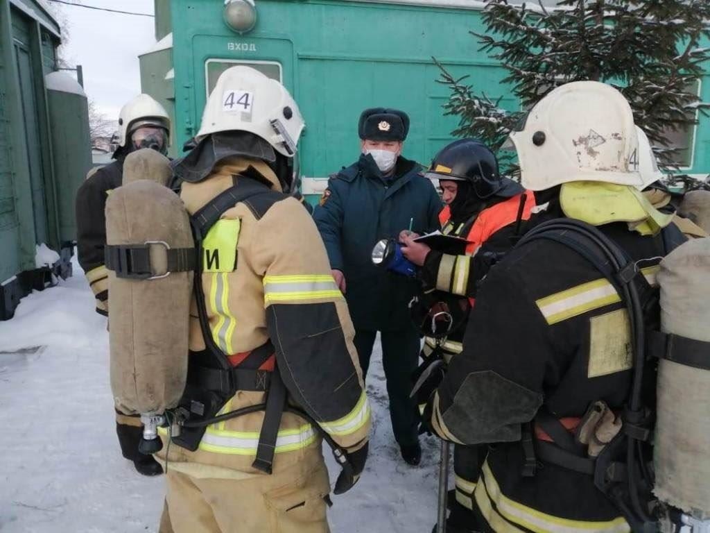 В Абдулино состоялась тренировка личного состава в условиях непригодной для  дыхания среды - Новости - Главное управление МЧС России по Оренбургской  области