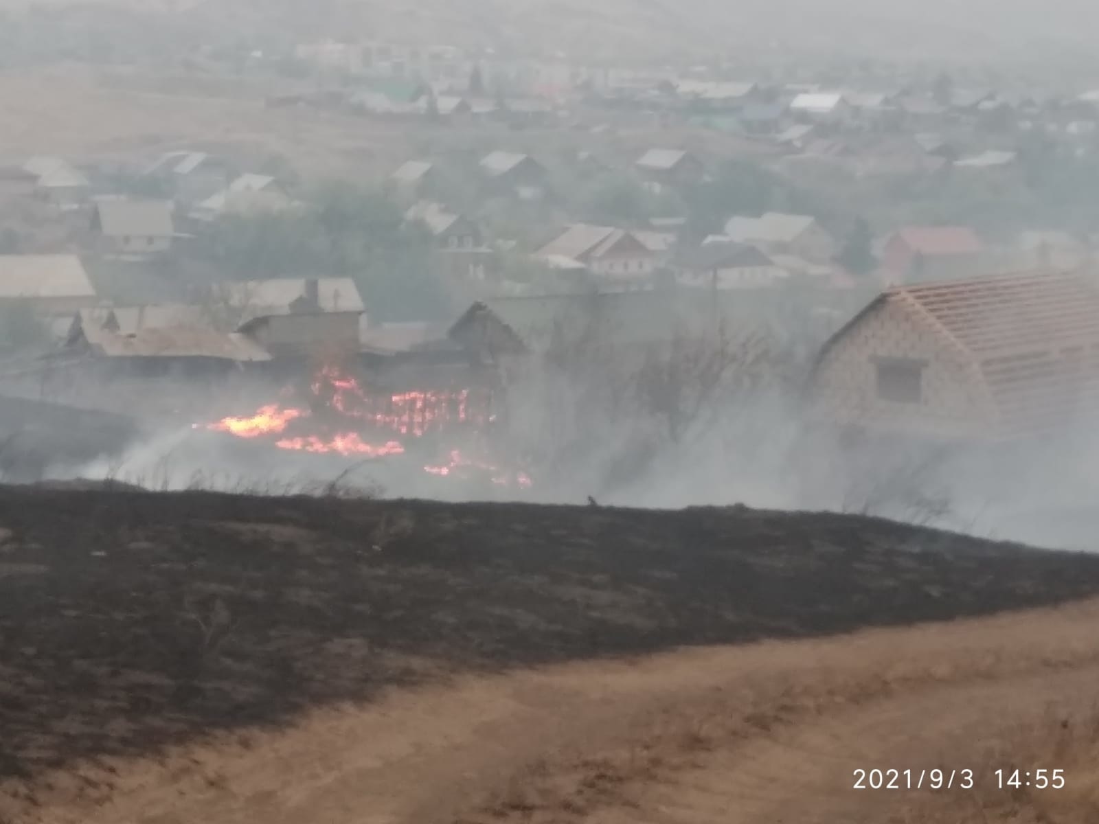 В Медногорске продолжается борьба с пожаром - Новости - Главное управление  МЧС России по Оренбургской области