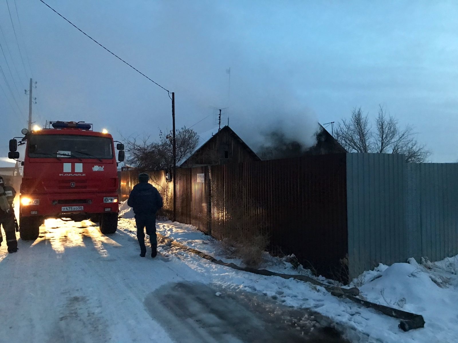 Пожар в городе Оренбург, село Краснохолм - Оперативная информация - Главное  управление МЧС России по Оренбургской области