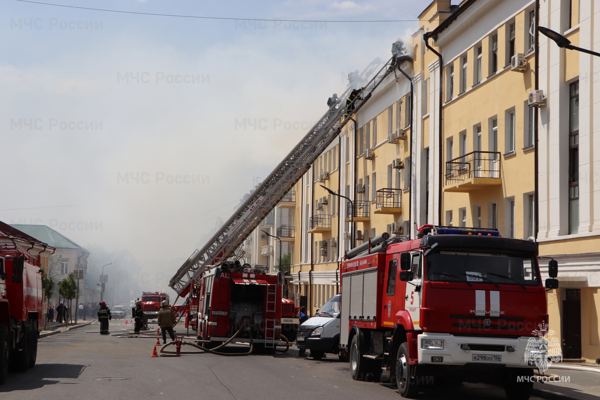 На пожаре в центре Оренбурга ликвидировано открытое горение | 17.05.2023 |  Новости Оренбурга - БезФормата